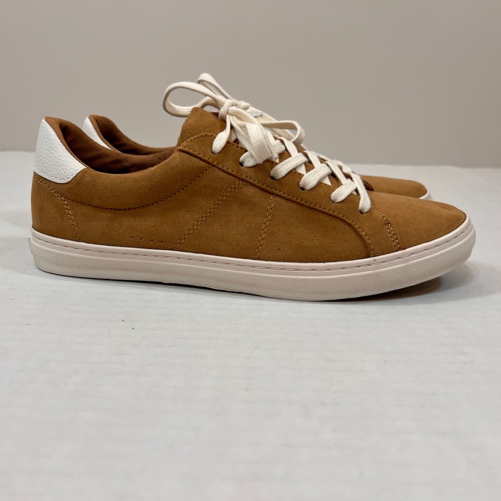 Old Navy Women's Faux Suede Court
Sneakers
